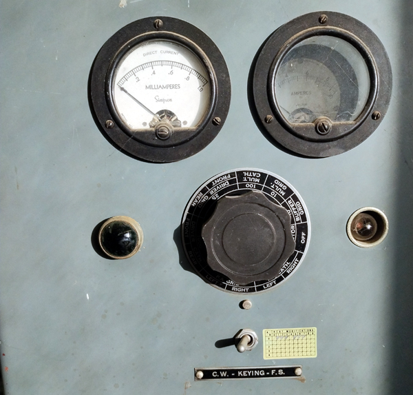 /th41b meter detail .jpg